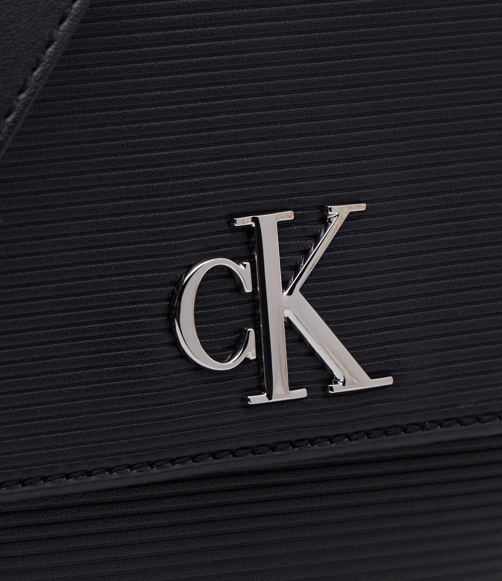 Сумка-мессенджер CALVIN KLEIN JEANS - черный(K60K611226)