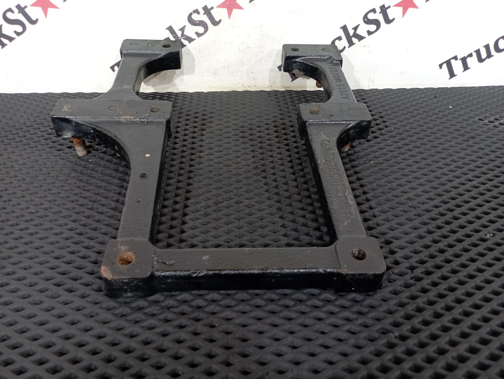 Кронштейн ящика АКБ 2023г.