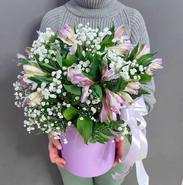 Композиция с альстромериями