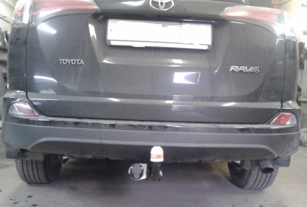 Фаркоп Toyota RAV4 2013-2019, условно-съемный,(без электрики) Трейлер.7833