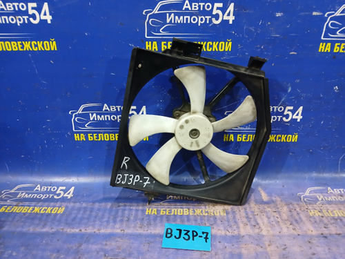 Диффузор радиатора кондиционера MAZDA FAMILIA 2001