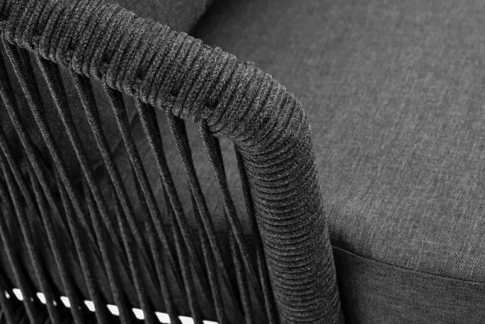 "Верона" кресло плетеное из роупа, каркас алюминий темно-серый (RAL7024) муар, роуп темно-серый круглый, ткань темно-серая 027