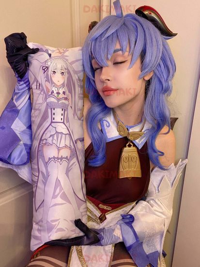 Мини дакимакура Эмилия из Re:Zero. Жизнь с нуля в альтернативном мире арт. M0124, 60х20 см