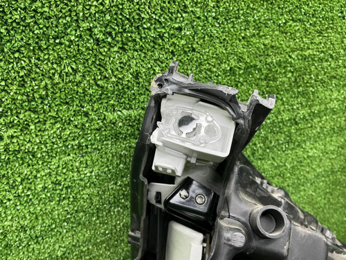 Битая Фара левая Geely Atlas 2 (2023-н.в.) LED