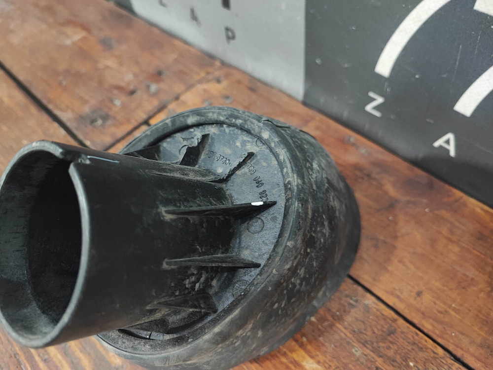 Пыльник рулевой рейки Haval F7 1 19-24 Б/У Оригинал 7069040922