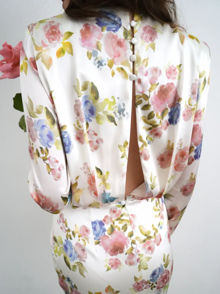 Жасмин макси (Jasmine maxi), платье макси из молочного атласа с цветочным принтом