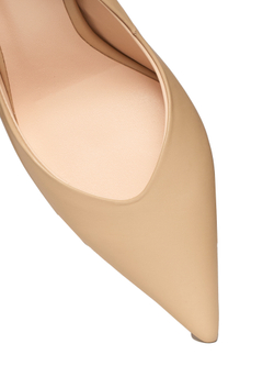 Женские туфли бежевые классические на каблуке