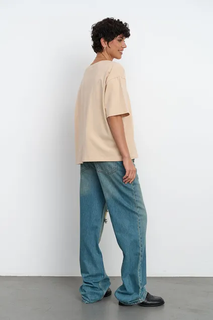 Футболка свободная ванильного цвета