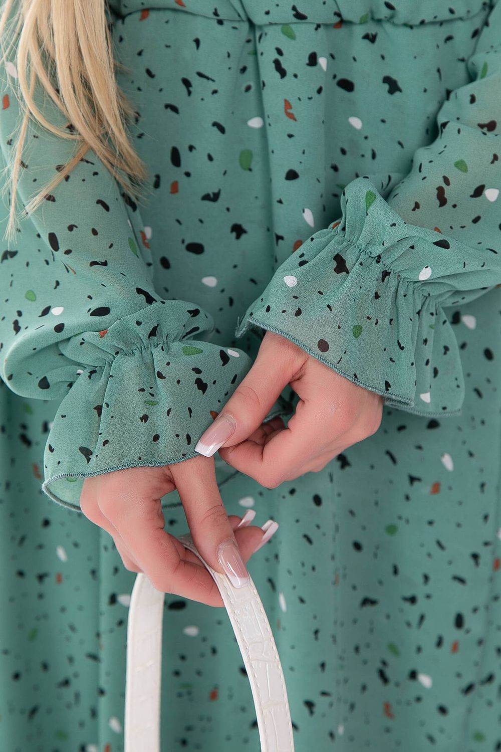 Платье "Весеннее настроение" (олива) П8243 LT Collection (Акция)