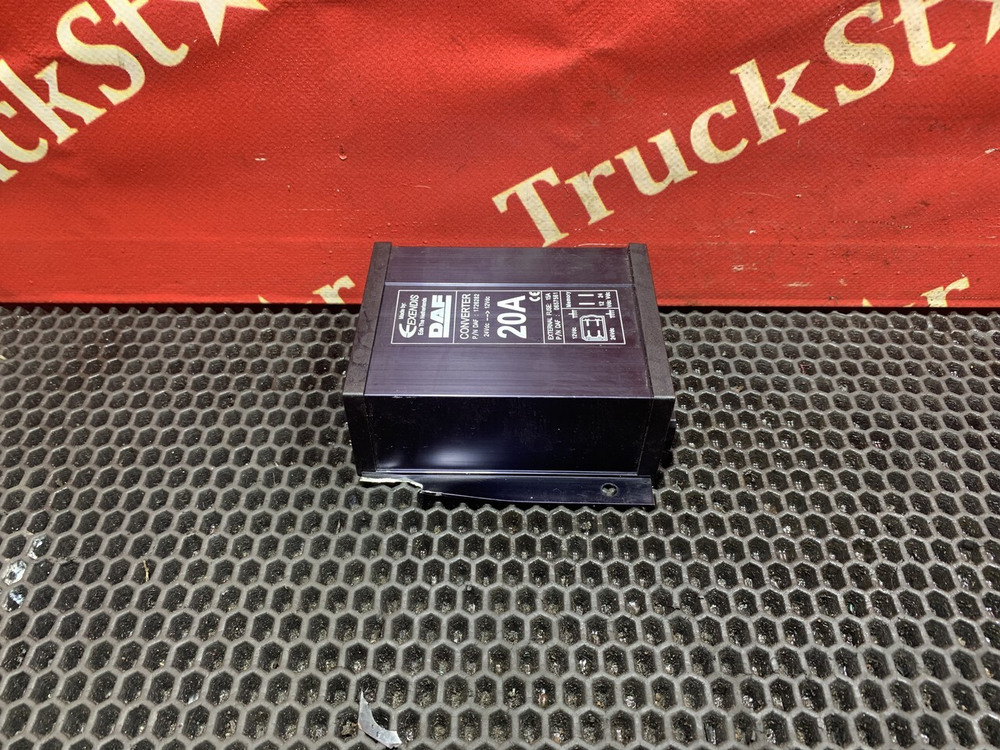 Преобразователь напряжения