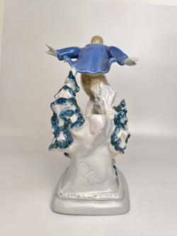 Фарфоровая статуэтка "Лыжник-пионер" ДФЗ Вербилки