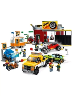 Конструктор Сити Мастерская тюнинга 939 деталей