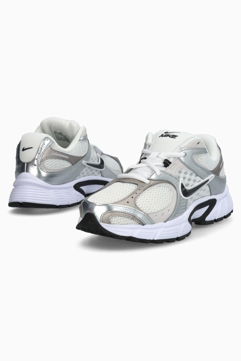 Кроссовки Nike V5 RNR - серебряный