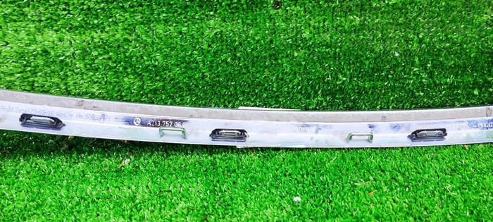 Молдинг крышки багажника Mercedes E W213 (2016-2021)