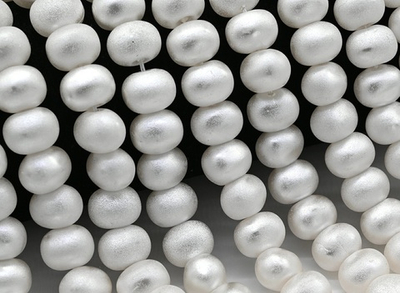 мо129-бф Жемчуг "Майорка" овал фактурный 12*9мм, белый, 40см