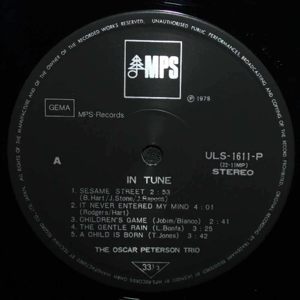 The Oscar Peterson Trio + The Singers Unlimited / In Tune (LP)