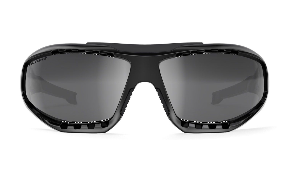 Спортивные очки LiP Surge Aero / Gloss Black - Black / PC Polarized / Levante Series Chroma Smoke