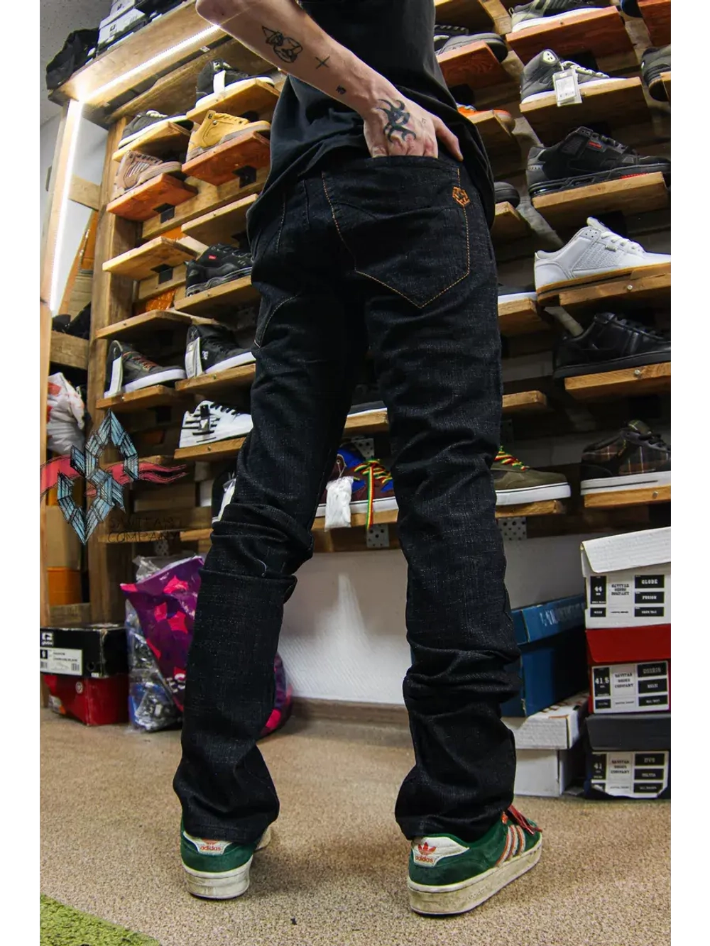 Джинсы прямые трубы от Savitar Shoes Company