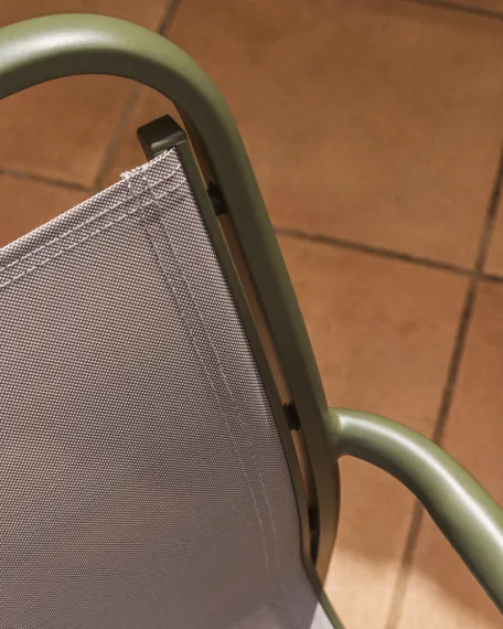 Уличный стул Luri из алюминия зеленого цвета и бежевого текстиля