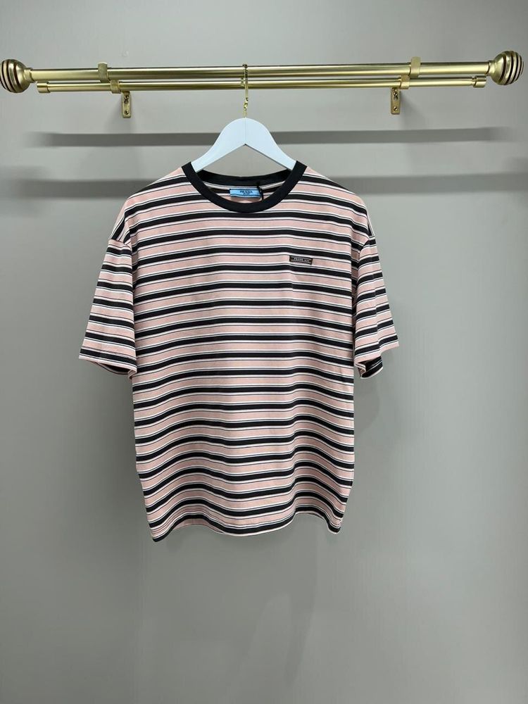 Футболка Prada