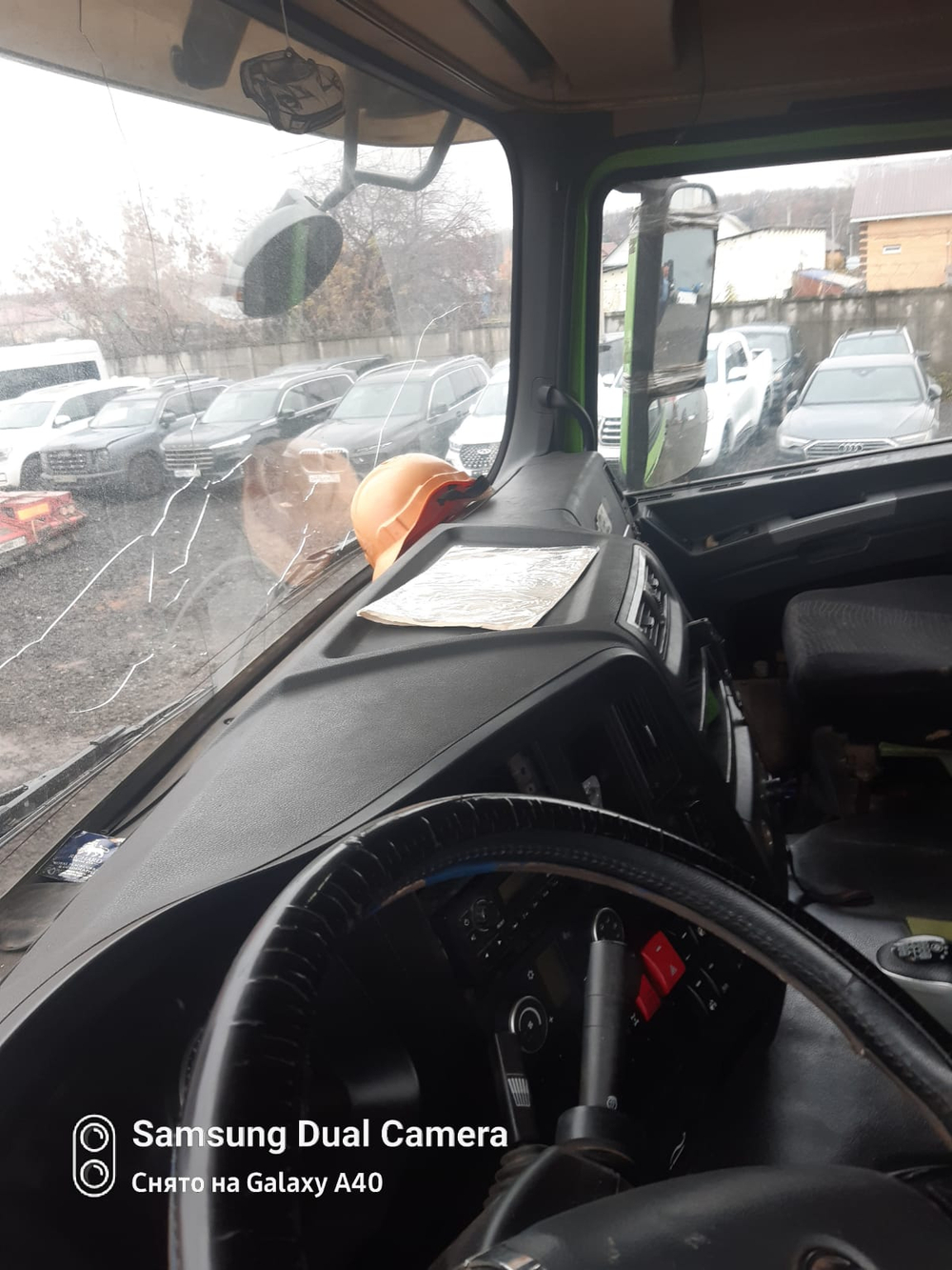 Shacman (Shaanxi) SX* 6x6 Седельный тягач SX42586W385C (Дизельный, 10,8 л, 441 л.с., МТ)