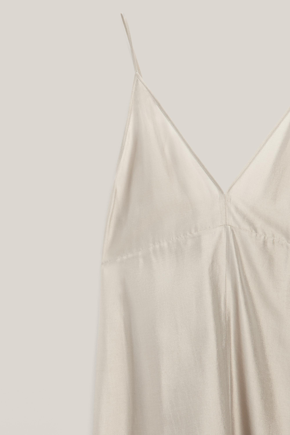 Massimo Dutti Платье-миди с V-образным вырезом и подкладкой - Limited Edition, цвет шампанского