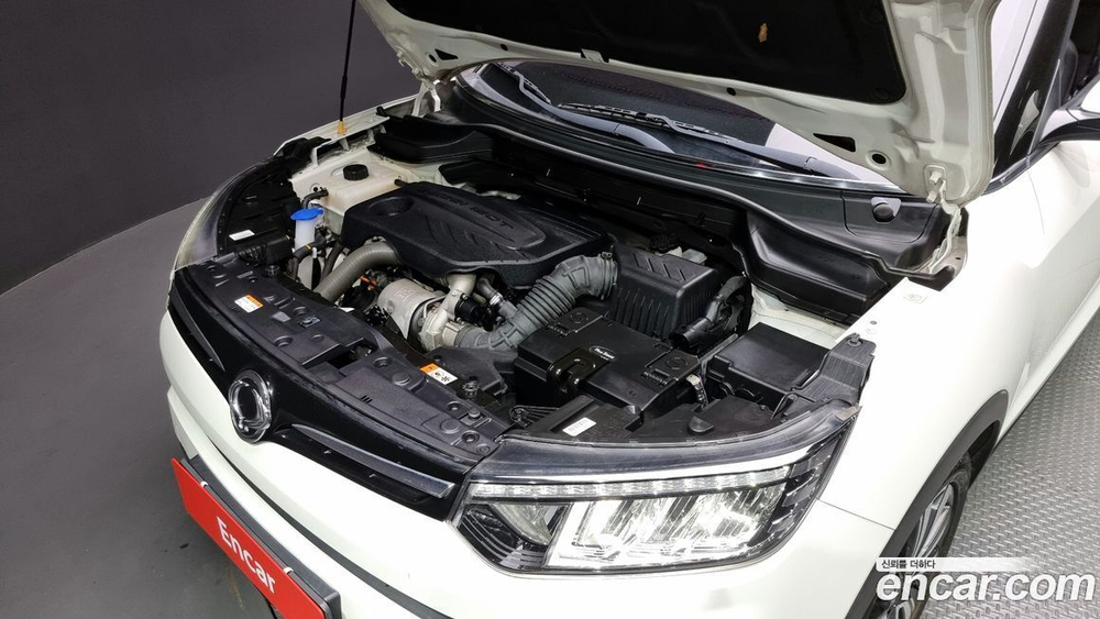 KG Mobility (Ssangyong) Very New Tivoli Бензин 1.5 2WD (12.2019)