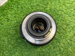 Canon EF-S 18-135mm 3.5-5.6 IS