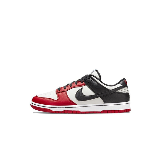 Nike Dunk Low EMB NBA "Chicago"