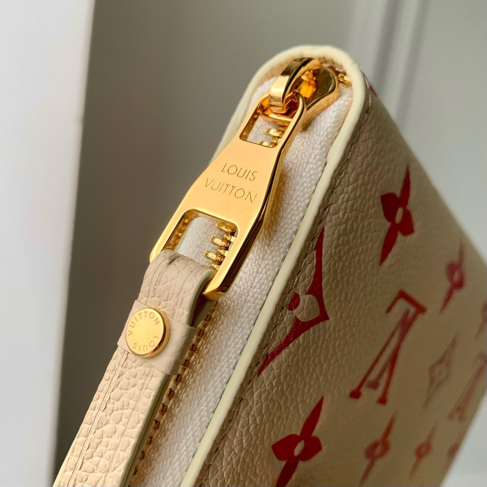 Louis Vuitton Zippy Wallet