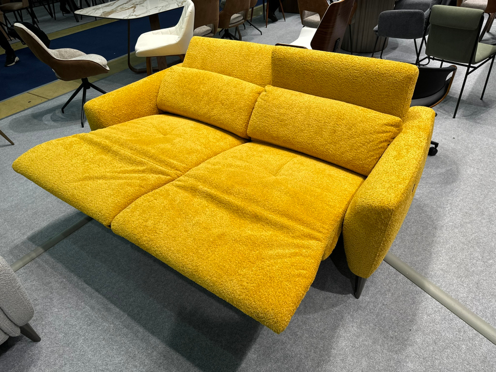 Диван Lafayette (3-х местный) желтый