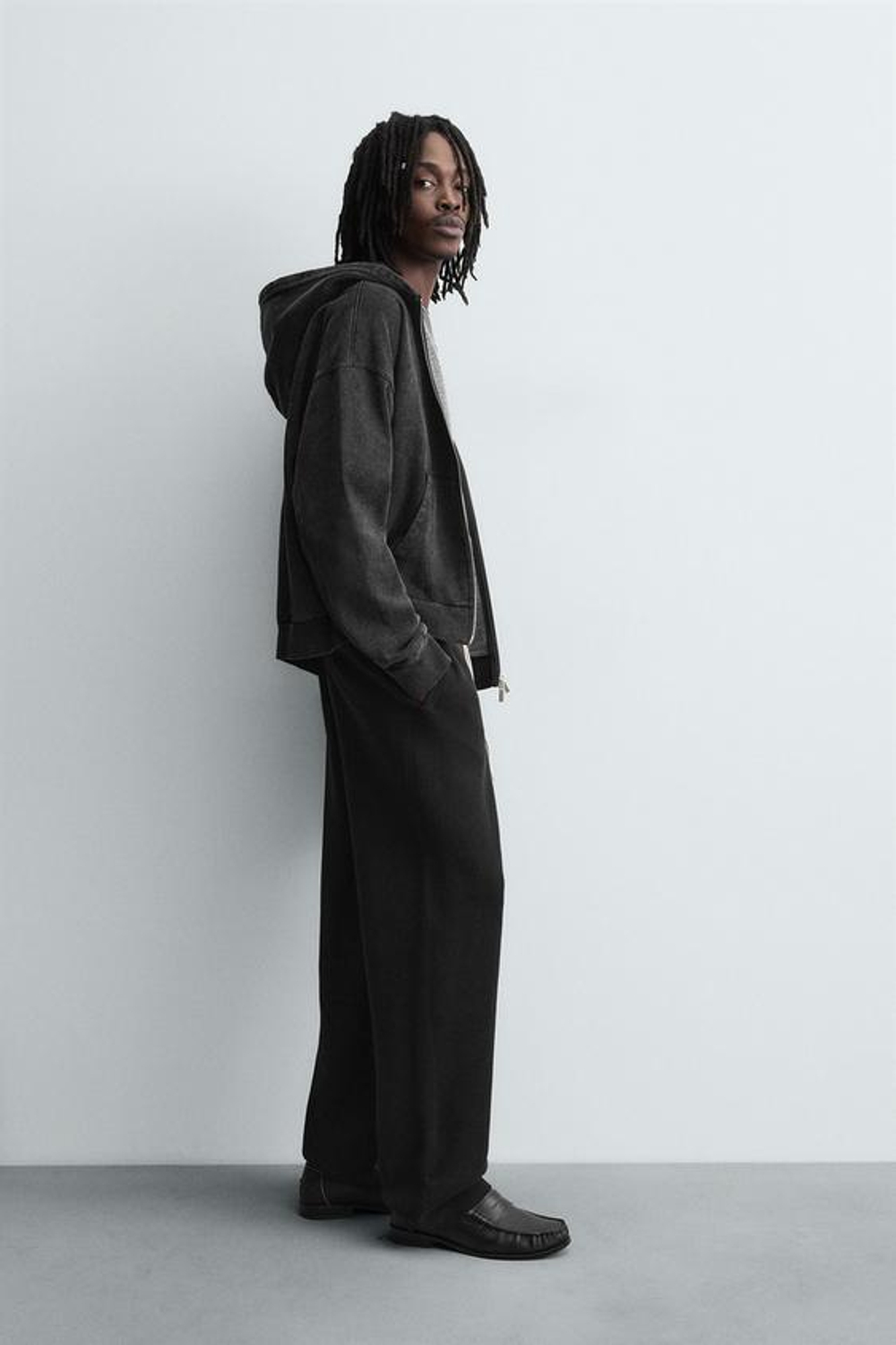 ZARA БРЮКИ ИЗ ТРИКОТАЖА С РЕЛЬЕФНОЙ СТРУКТУРОЙ, ЧЕРНЫЙ