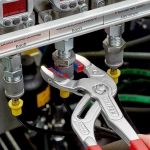 Клещи трубные захватные хромированные 250 мм Knipex 81 13 250 SB