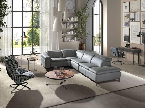 Вращающееся кресло 5142 из ткани черного и белого цвета Испания 