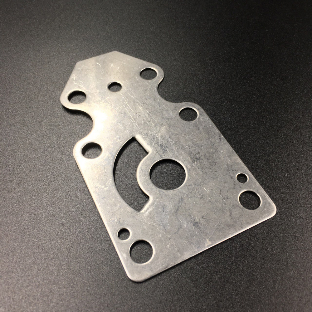 Пластина помпы охлаждения Yamaha 9.9-15, F9.9-15 (PREMARINE)