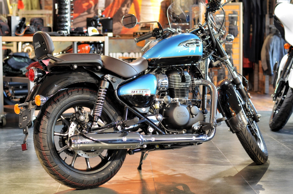 Royal Enfield Meteor 350 Supernova Blue