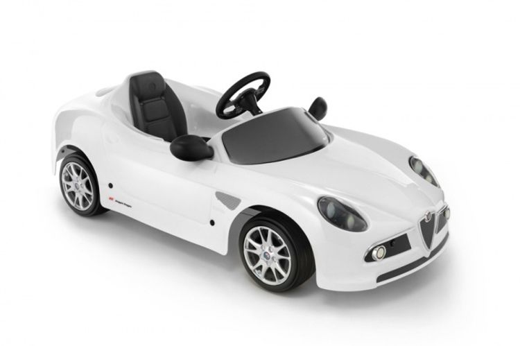 Детский электромобиль Toys Toys Alfa 8c