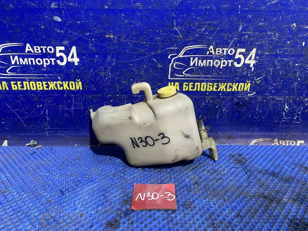 Бачок расширительный NISSAN R'NESSA 2000