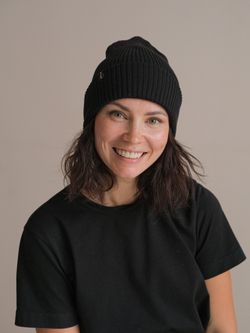 Шапка вязаная весенняя/осенняя МУЛА (ЧЕРНЫЙ)