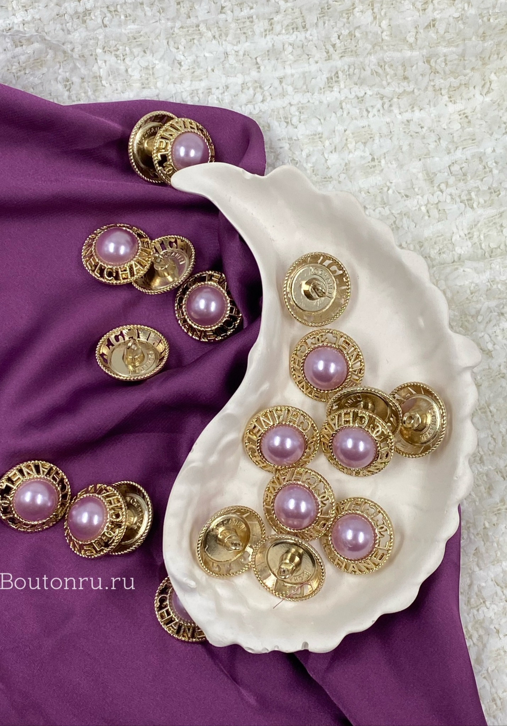 Пуговицы Шан. Золотые Жемчуг5 лого 20 мм лиловые