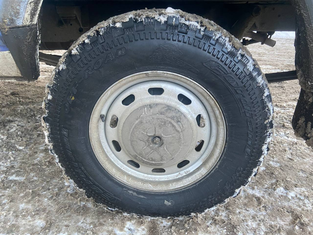 GAZ SOBOL Цельнометаллический 27527 (Бензиновый, 2,7 л, 107 л.с, 4WD)