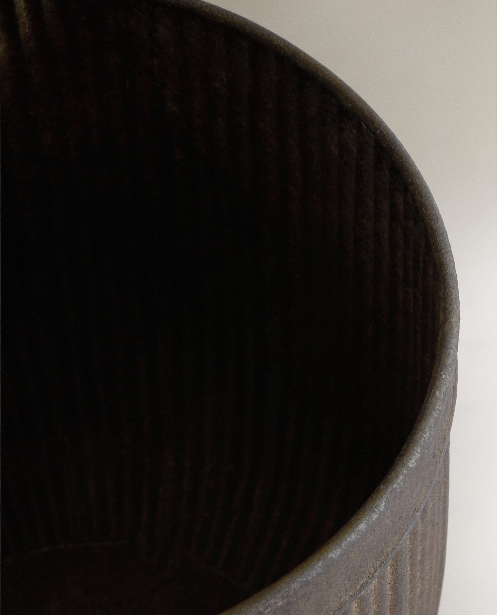 Zara Home Кашпо из металла, 46 см