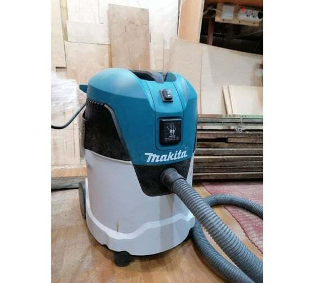 Пылесос Makita VC2512L