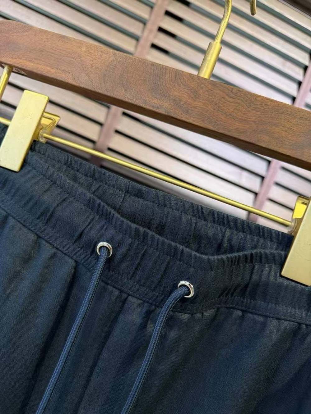 Льняные шорты Kiton