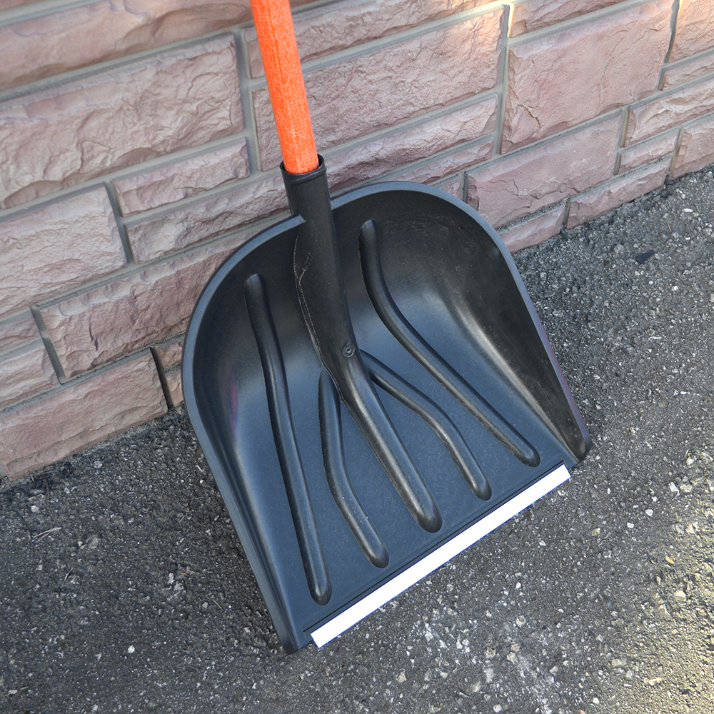 Лопата снеговая "Рысь" 410*460мм с ал.планкой, с фибергласовым черенком и V-ручкой "Элита"