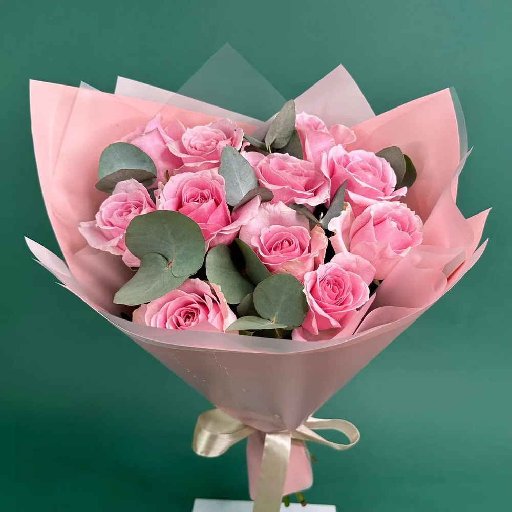 Flower bouquet of 11 pink roses Cosmic