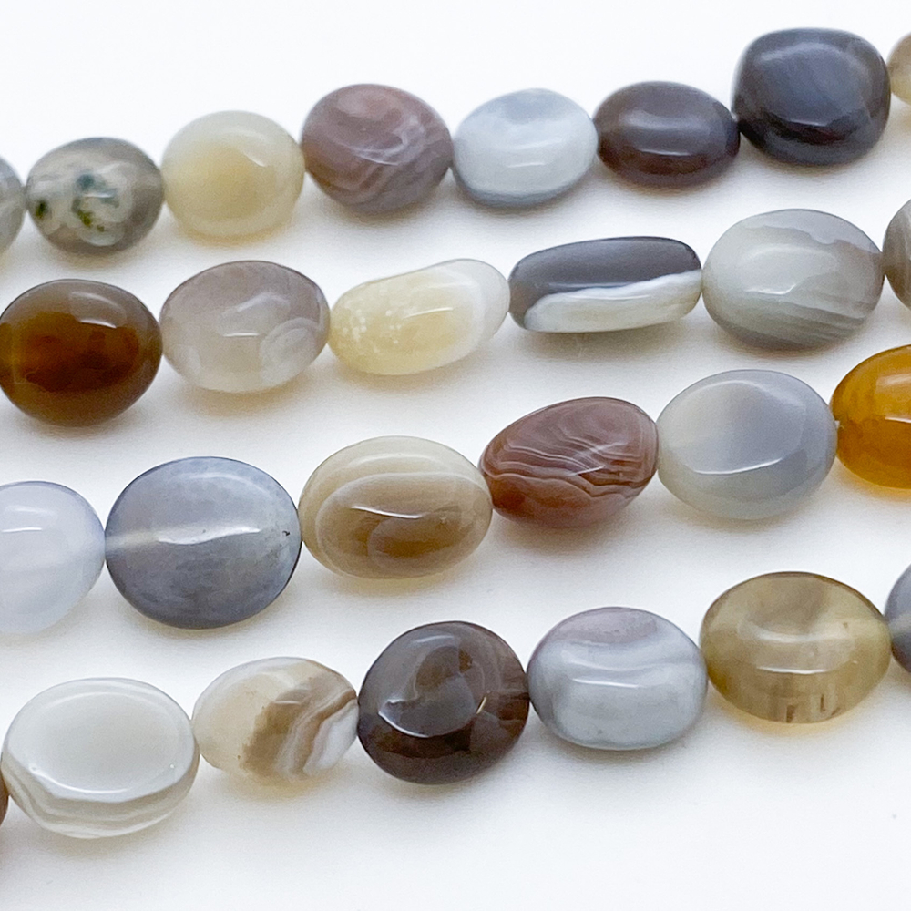 Агат Ботсвана фриформ, размер около 8-11 мм, цена за нить 38 см