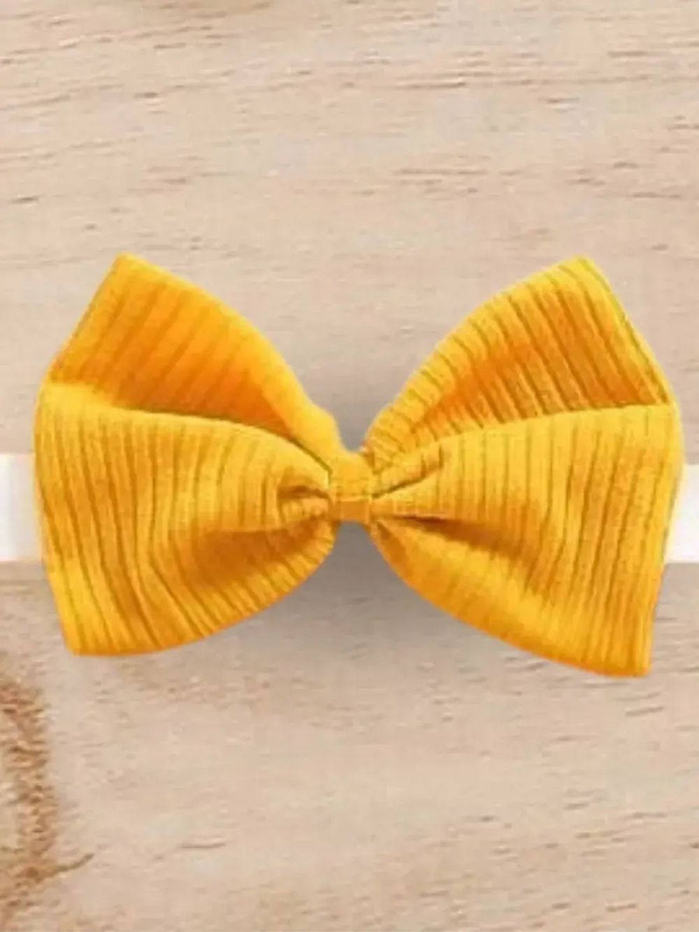 Летний костюм для девочки нарядный