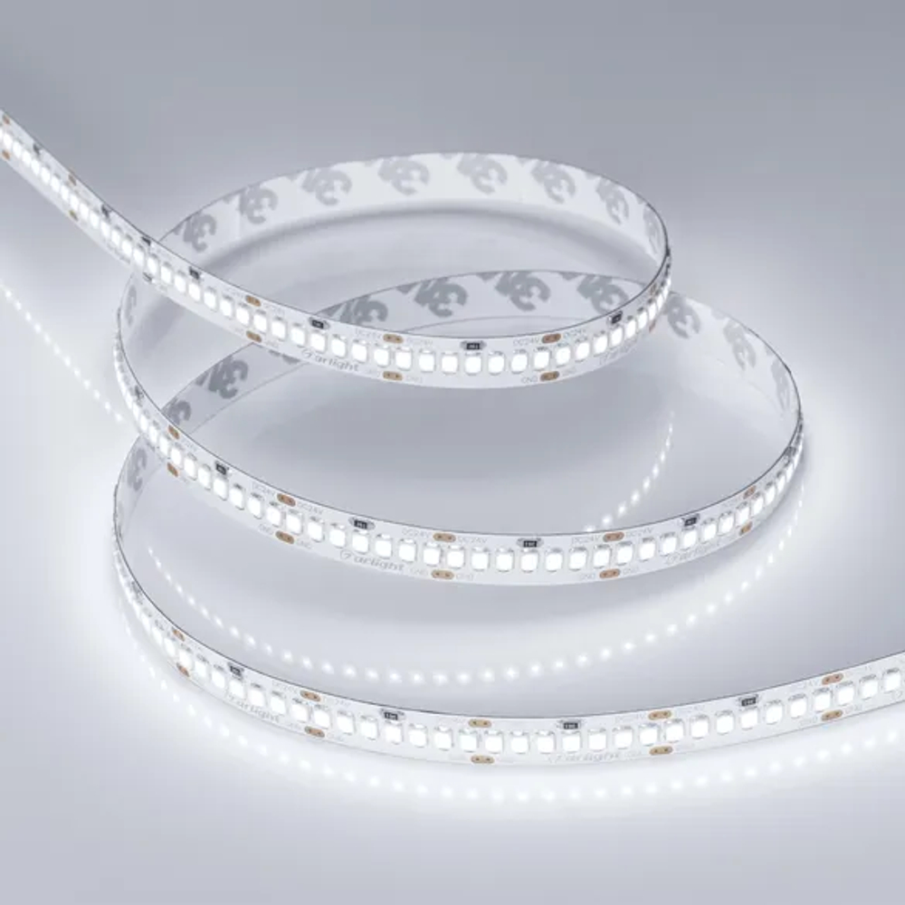 Светодиодная лента RT 2-5000 24V White5500 10mm (2835, 252 LED/m, LUX) (Arlight, 10 Вт/м, IP20) 023555