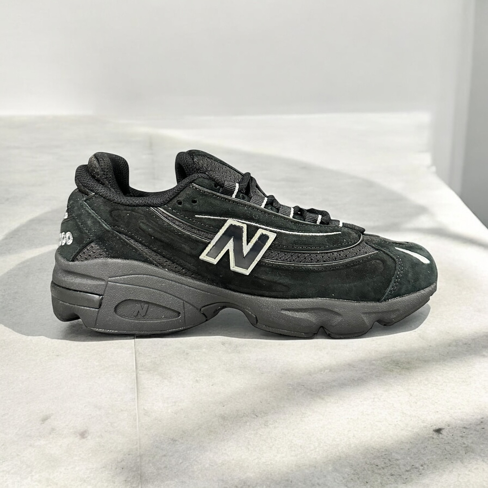New Balance 1000 • Black